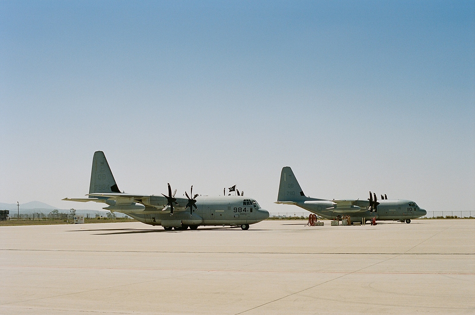 Marine Corps C130 Homecoming at MCAS Miramar from San Diego military homecoming photographer Lauren Nygard