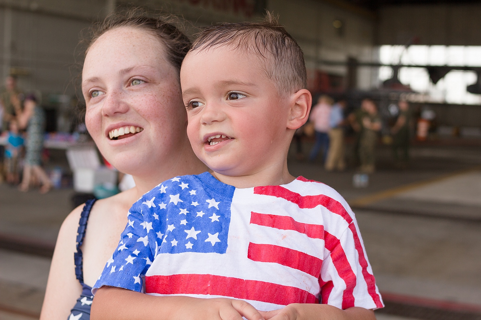 Marine Corps homecoming photography at MCAS Cherry Point from North Carolina portrait photographer Lauren Nygard